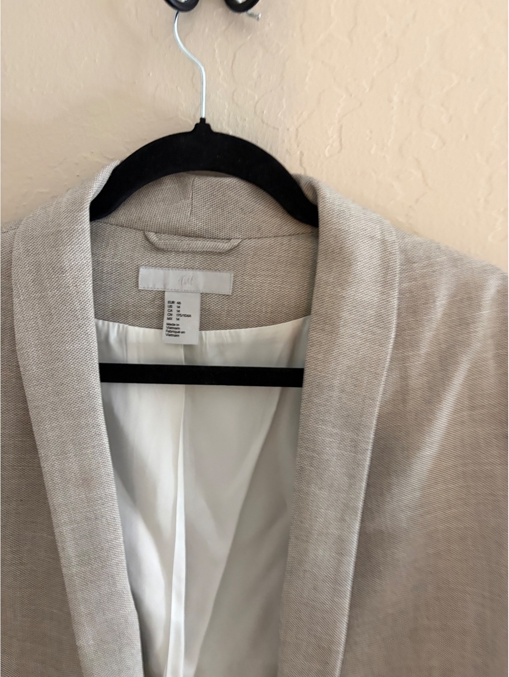 H&M blazer - Picture 2 of 4
